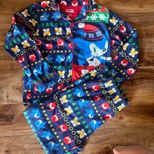 Boys pj set sonic the hedgehog size large 10/12